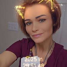 Katie Tooker's Instagram, Twitter & Facebook