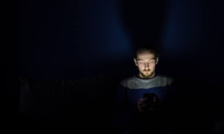 7 Proven Ways to Break Your Cell Phone Addiction