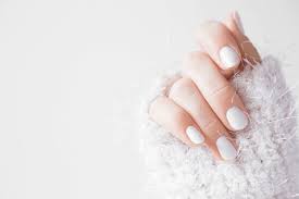 They are popular due to their wide out of all the acrylic choices, the traditional pink and white design continues to reign supreme. Glamorous White Acrylic Nails 2020 Discover My Number One