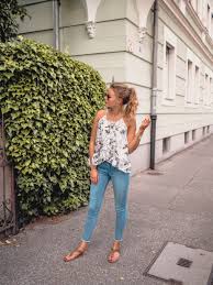 Top Guess Fashion Bloggerin Blogger Instagram Landshut Inspiration Mode Fashionblogger Outfit Sommer Look Sommerlook Som Outfit Sommerlook Instagram Foto