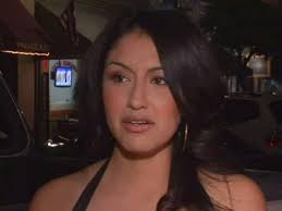 Bridezillas" Courtney/Valerie (TV Episode 2009)