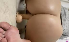 Mercedes Blanche OF ride dildo