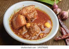 Kaeng khae hoi (snail curry) kaeng khae kai (chicken and mixed vegetable curry) kaeng khanun (green jackfruit curry) kaeng khun : Hunglei Curry Kaeng Hang Le Popular Stock Photo Edit Now 1493790692