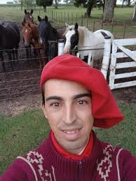 Hola grupo...es la primera vez que escribo. Soy Epifanía y mi pareja es  Victor somos del chaco... En éste momento nos encontramos viajando desde el  sur de Ushuaia hacia el norte x