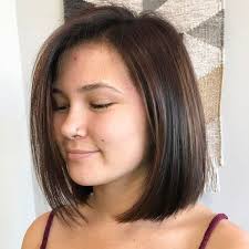 Keeping in mind these few simple tips, let's now jump into our rundown of the best hairstyles for women with round faces! 40 Short Haircuts For Round Faces Trending In March 2021