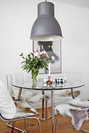 Couleur Beton Planete Deco A Homes World Glass Round Dining Table Chic Dining Room Glass Dining Table