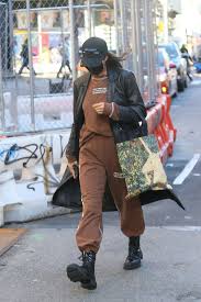 The latest pair to join the roster — which currently has heavy hitters like pete davidson and phoebe dynevor and whatever is. Irina Shayk Heading To A Spa In New York 01 23 2021 Hawtcelebs