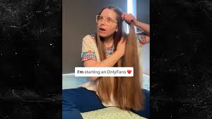 Step Sister Caught After Night Out-Naked Girls Search