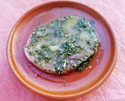 Coprire il recipiente con pellicola di plastica trasparente e metterlo in frigorifero. Pesce Spada Marinato In Salmoriglio Trucchi Di Casa