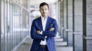 Maybe you would like to learn more about one of these? Na Investora Uz Cekat Neslo Promennych Je V Soucasne Situaci Tolik Ze Je Tezke Se S Nimi Bavit Rika Majitel Pietro Filipi Hospodarske Noviny Ihned Cz