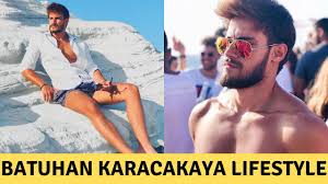 Genç oyuncunun kariyeri, kız kardeşi için gelen. Batuhan Karacakaya Dundar Bey From Dirilis Ertugrul Cast Youtube
