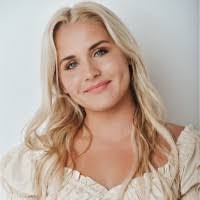 Ariel Isaacson's Instagram, Twitter & Facebook