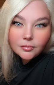 Content creators people: People will judge you, post anyways!!🥺🤌