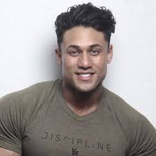 Travis Hurtado (@Hurtado_TravTE)