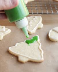 How To Decorate Cookies With Icing The Simplest Easiest Method Recipe Cookie Icing Cookie Decorating Easy Icing