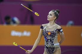 Gymnasts must be strong, flexible, agile, dexterous and coordinated. Dina I Arina Averiny Vyshli V Final Mnogoborya Na Olimpiade Gazeta Ru