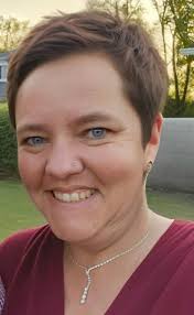 Hi! I'm new to this group. I recently joined because I need ideas for my  hair