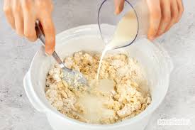 Die muffins gelingen auch ohne obst gut. Muffin Grundrezept Die Besten Schnellen Einfachen Und Wandelbaren Muffins