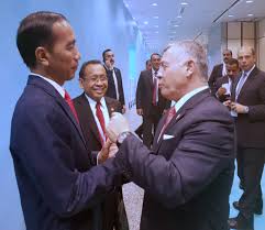 Presiden joko widodo kembali masuk dalam daftar tokoh islam paling berpengaruh di dunia tahun 2020. Presiden Palestina Dan Raja Yordania Apresiasi Dukungan Pemerintah Indonesia Untuk Palestina