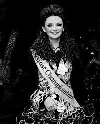Why is some people's hair curly while others have straight hair? Natural Hair I Would Totally Just Wear My Hair Down If I Still Danced Why Buy A Wig When You Have Natur Irish Dance Costume Irish Dance Hair Irish Solo Dress