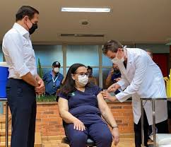 O número de vacinas da pfizer agora devem chegar a partir de abril, e não mais em junho. Campinas E Primeira Cidade Do Interior De Sp A Iniciar Vacinacao Contra Covid 19 Jovem Pan
