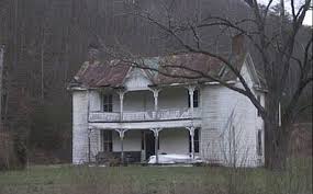 Vanishing Eastern Kentucky Old Farm House Middle Fork Johnson County Old Farm Houses Farmhouse Pictures Old Farm