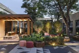 Pada kesempatan kali ini saya akan membagi beberapa bentuk atau model teras rumah minimalis yang sederhana namun tetap indah dan. 5 Desain Teras Rumah Minimalis Untuk Rumah Makin Memesona Kumparan Com
