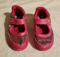 Disney Minnie Mouse Lights Up Toddler Girl Pink Sparkle Shoes Size 8 Fashion Clothing Shoes Accessories Pink Sparkle Shoes Toddler Girl Light Up Sneakers