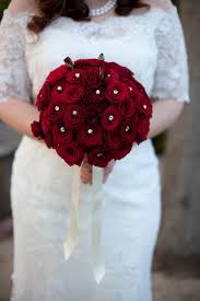 These custom silk flower bridesmaids' bouquets are 7 in diameter and include white real touch roses, white real touch calla lilies and white silk stephanotis with clear diamante pins in the center. Diy Artificial Rose Bouquet Silver Rhinestone Crystal Diamante Pins Five Colors Wedding Flowers Buttonholes For Bouquet Flowers Resin Crystal Baseflower Friends Aliexpress
