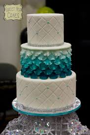 Ombre Petals Round Wedding Cakes Quilted Cake Dummy Cake Cake