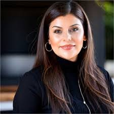 Alicia Hardwick's Instagram, Twitter & Facebook