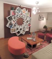 Make A Circle Book Shelf Out Of Square Boxes This Is Awesome Bookshelves Diy Easy Home Decor Home Diy