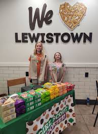 If not allowed, please remove. I'm reaching out to know if anyone knows an  Angela McCaffrey from Reedsville pa? If anyone knows her, could you please  let her know she left her