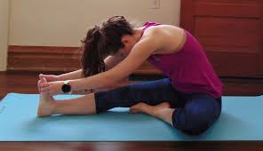 10 Essential Leg Stretches For Runners Runnin For Sweets Stretches For Runners Lower Body Stretches Easy Running Workout