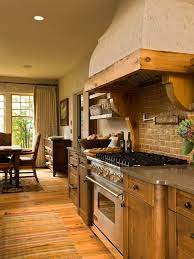 Designer lenore weiss used the wood extensively in this chicago kitchen, making it a cozy destination even during the most blustery of winter mornings. The Heart Of A Home Creating A Warm Kitchen