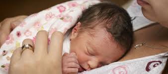 Sometimes mastitis leads a mother to wean her baby before she intends to. Mastitis Symptoms Treatment Causes Pampers