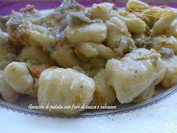 Check spelling or type a new query. Gnocchi Di Patate Con Fiori Di Zucca E Salmone Pasta E Non Solo