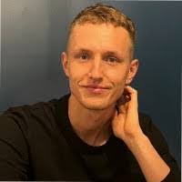 Karen Budz's Instagram, Twitter & Facebook