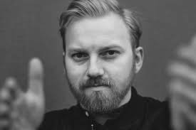 Ein Autist und Legastheniker startet im Musikbusiness durch