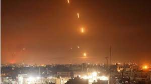 El atentado tuvo lugar a las 07h00 locales (05h00 gmt), en una sinagoga del barrio ultraortodoxo de jar nof, en jerusalén oeste, considerado un bastión del shass, un partido religioso. Conflicto Israeli Palestino Por Que La Nueva Ola De Violencia En Jerusalen Y Gaza Era Realmente Inevitable Bbc News Mundo