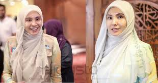 Born 19 november 1980) is a malaysian politician. Nurul Izzah Anwar Instagram Sang Hook