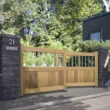 portail en bois azalee 300cm castorama portail bois portail facade maison