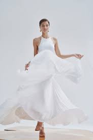 We did not find results for: Brautkleider Von Galvan 10 Perfekte Hochzeitskleider Fur Minimalistische Braute Vogue Germany