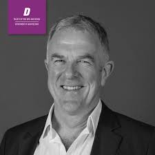 Öğr. Üyesi Hugh David CLARKE • University of Portsmouth Mimarlık Bölümü  (Lisans) • London Metropolitan Üniversitesi Mimarlık (Yüksek Lisans) • De  Montfort Üniversitesi Avrupa Kültürel Planlaması (Yüksek Lisans) • Leeds  Beckett University