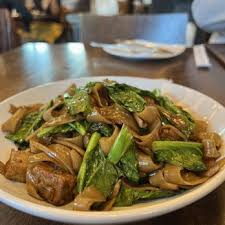 Vegetable Pad See Ew (Savory Thai Stir Fried Noodles) | Pickled Plum