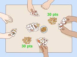 El juego tiene 8 cartas con personajes, otras 20 cartas de realidad y 40 de fantasía. Como Jugar Al Truco Con Imagenes Wikihow