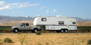 · planning on towing a fifth wheel with my dodge ram 1500 hemi. What Exactly Is A Fifth Wheel