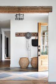 Fixer upper's top bathroom renovations by joanna and chip gaines! Joanna Gaines Picked The Aguilar House As Her All Time Favorite Fixer Upper Project Interior Flooring Trends Home