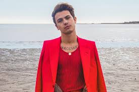 Benji & fede è un duo musicale italiano proveniente da modena costituito da benjamin mascolo e federico rossi. Federico Rossi Pesche E Il Titolo Del Suo Primo Singolo Stefano Fisico