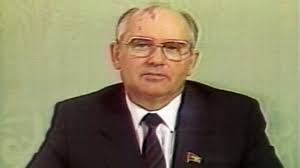 Le 28 avril 1986, la suède découvre l'accident qui avait été passé sous silence par le gouvernement de gorbatchev, du fait de niveaux de radioactivité anormalement élevés mesurés dans l'air. May 14 1986 Gorbachev Speaks About Chernobyl Video Abc News